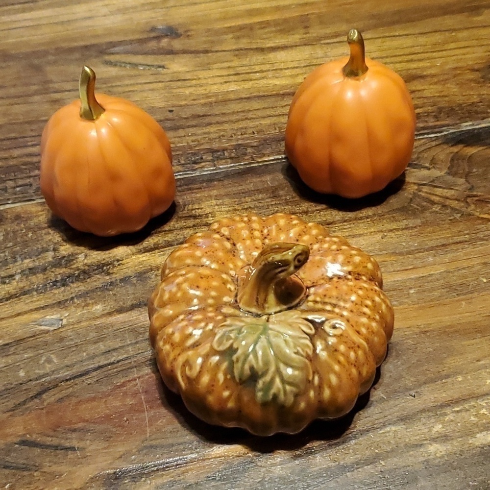 Trio of Pumpkins